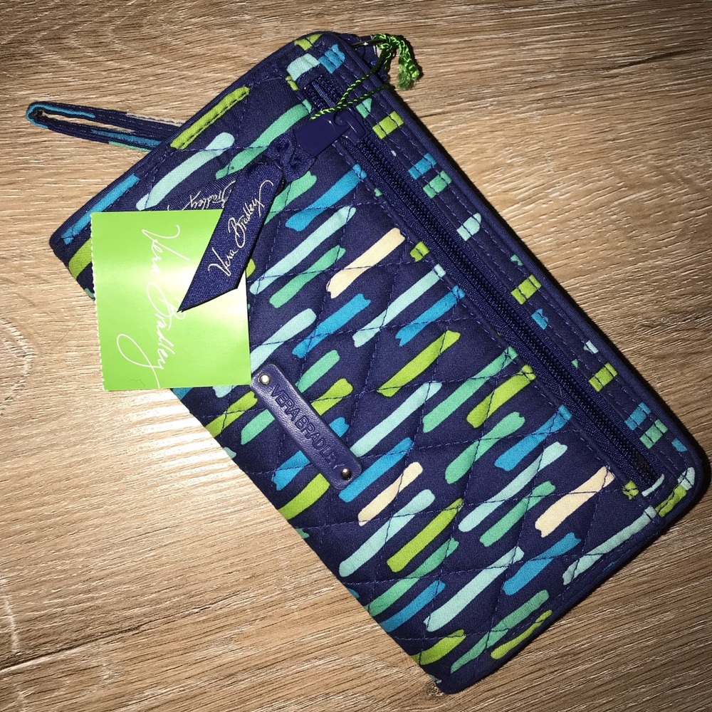 Vera Bradley wallet💙